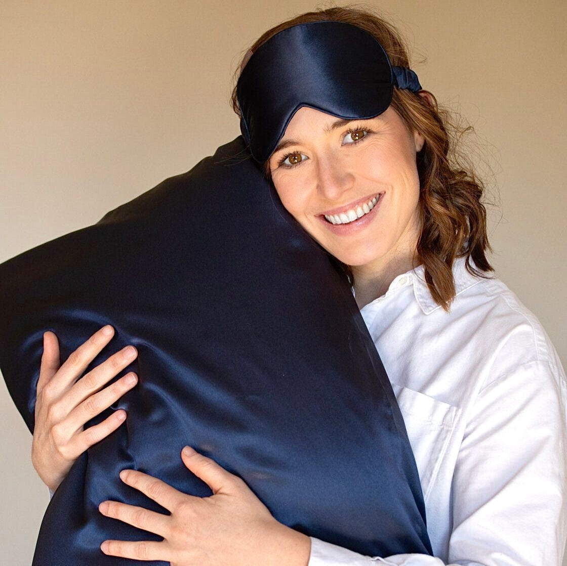 taie d‘Orreiler en Satin de soie 100% bleu nuit